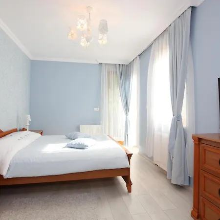 Split Level Kwatera prywatna *